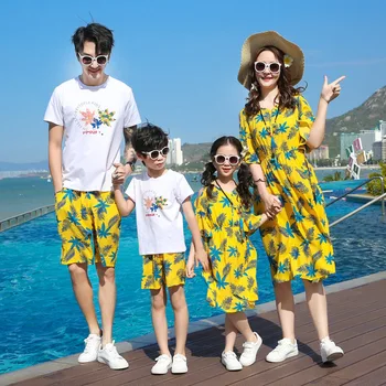 Летняя пляжная семейная одежда, платья для мамы и дочки, хлопковые футболки и шорты для папы и сына, наряды для пары на море