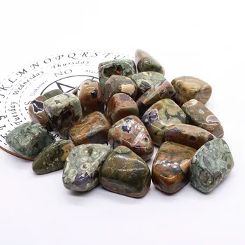 Натуральные зеленые кристаллы тропической яшмы и целебные камни, россыпь образцов минералов, драгоценный камень, украшение для домашнего аквариума, подарок