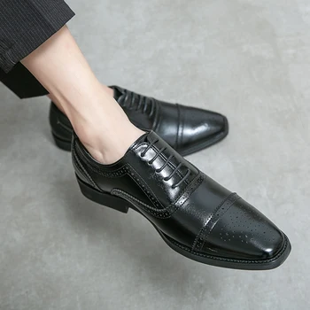Мужские модельные туфли, роскошная брендовая деловая кожаная обувь для мужчин, удобная социальная обувь с острым носком, мужская спортивная повседневная обувь Оксфорд