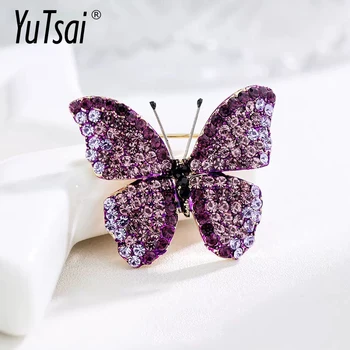YUTSAI Fashion Новая фиолетовая брошь-бабочка Элегантная индивидуальность Леди Флэш Акриловая брошь-насекомое для женщин Ювелирные изделия YT1067