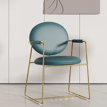 Итальянские минималистичные легкие роскошные обеденные стулья, современная минималистичная спинка в кафе, позолоченные стулья в ресторане