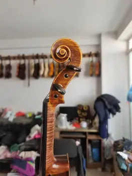 Профессиональная скрипка 4/4 Amati Модель с пламенеющей кленовой спинкой, 100-летняя еловая вершина